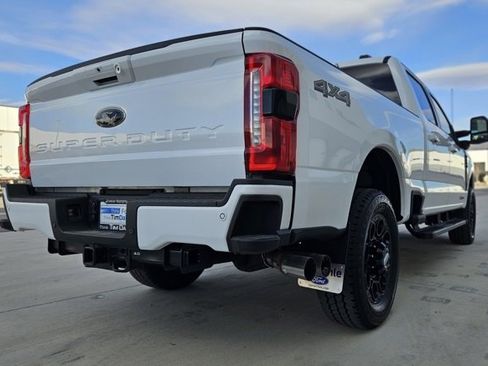 New 2026 Ford F250 Lariat w/ Black Appearance Package image 5