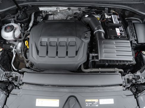 Used 2020 Audi Q3 2.0T Prestige w/ Prestige Package image 28