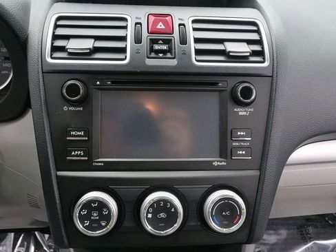 Used 2017 Subaru Forester 2.5i w/ Alloy Wheel Package image 12