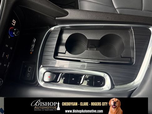 Used 2023 Buick Enclave Essence w/ Sport Touring Edition AWD/4WD image 24