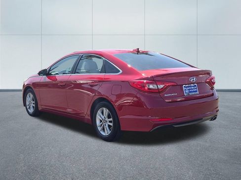 Used 2017 Hyundai Sonata SE w/ Cargo Package FWD image 4