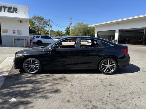 Used 2024 Honda Civic Touring image 8