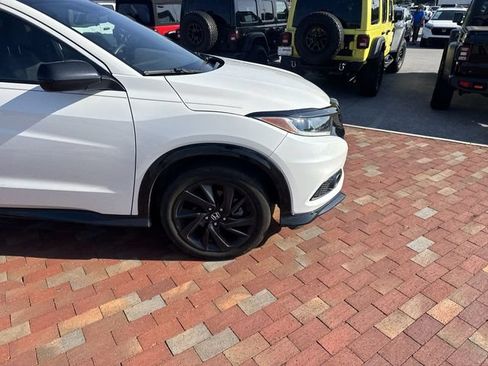 Used 2022 Honda HR-V Sport image 25