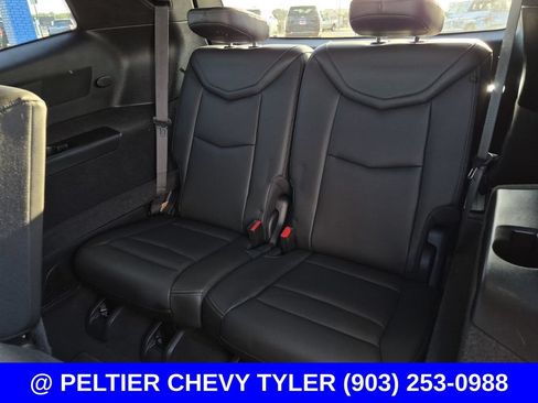 Used 2025 Cadillac XT6 Luxury FWD image 40