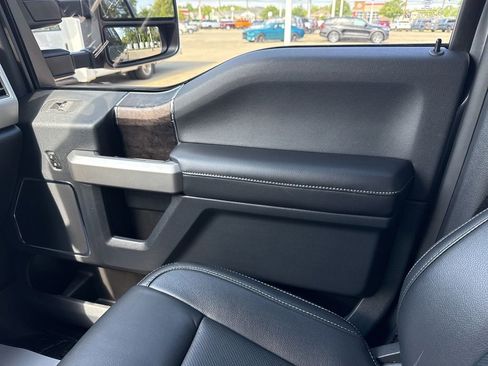 Used 2022 Ford F350 Lariat w/ Tremor Off-Road Package AWD/4WD image 25