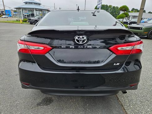 Used 2020 Toyota Camry LE FWD image 4