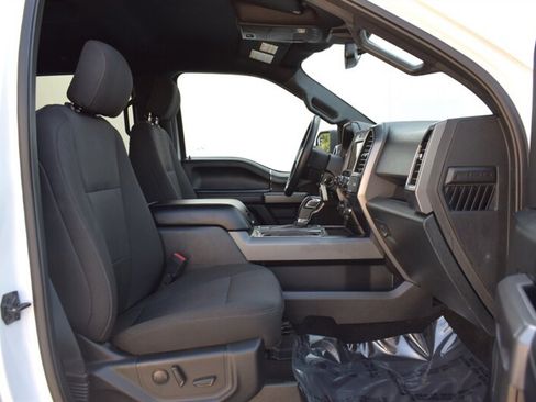 Used 2020 Ford F150 XLT w/ Equipment Group 302A Luxury AWD/4WD image 29