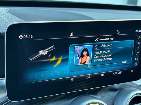 Used 2021 Mercedes-Benz C 300 Sedan image 20