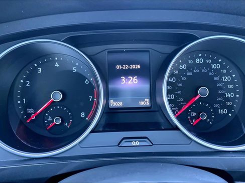 Used 2020 Volkswagen Tiguan SE w/ Panoramic Sunroof Package image 26