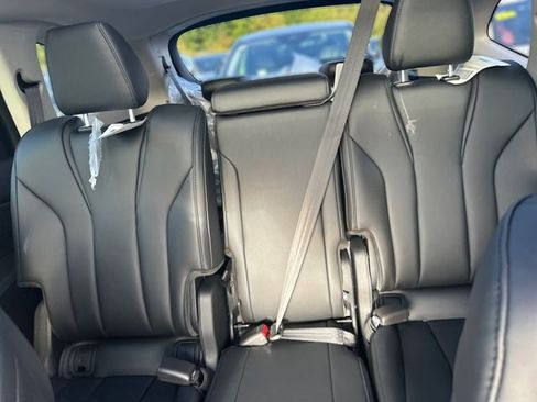 New 2026 Acura MDX SH-AWD image 21