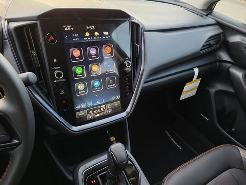 Certified 2025 Subaru Crosstrek 2.5i Limited w/ Crosstrek Mirror Package image 22