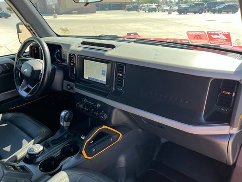 Used 2023 Ford Bronco Badlands AWD/4WD image 15