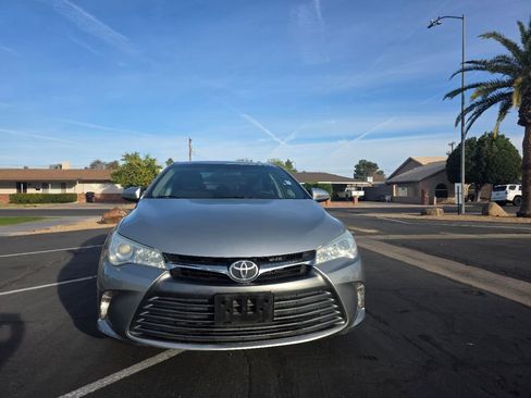 Used 2016 Toyota Camry LE image 8