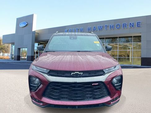 Used 2023 Chevrolet TrailBlazer RS w/ Convenience Package FWD image 2