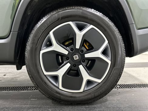 Used 2022 Rivian R1T Adventure AWD/4WD image 10
