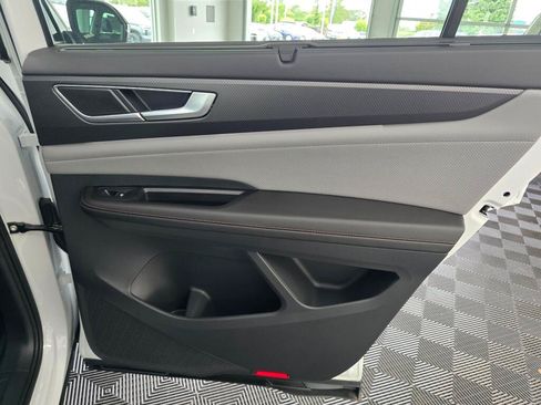 New 2026 Volkswagen Atlas Peak Edition AWD/4WD image 39