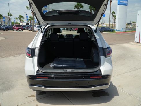 New 2026 Honda HR-V EX-L image 7