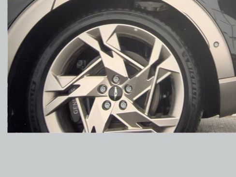 Used 2024 Genesis GV60 Performance image 20