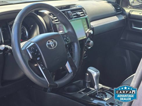 Used 2021 Toyota 4Runner TRD Off-Road Premium w/ Moonroof Package AWD/4WD image 25