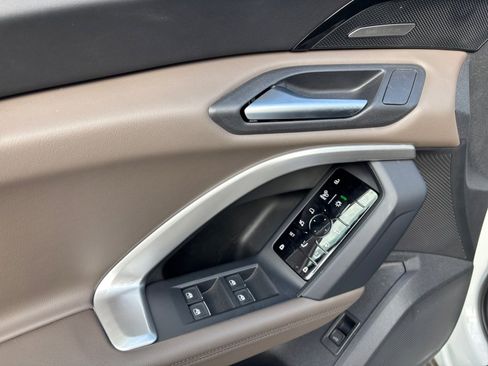 New 2025 Audi Q5 Premium Plus image 32