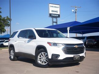 Used 2019 Chevrolet Traverse LS image 1