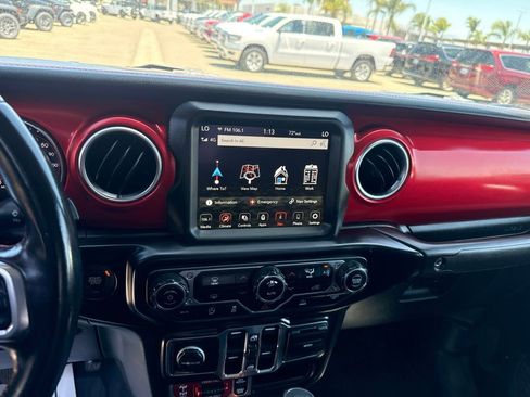 Used 2022 Jeep Gladiator Rubicon AWD/4WD image 18