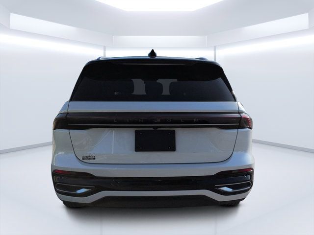 Used 2024 Lincoln Nautilus Reserve AWD/4WD image 4