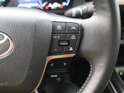 Used 2026 Toyota Crown AWD/4WD image 20