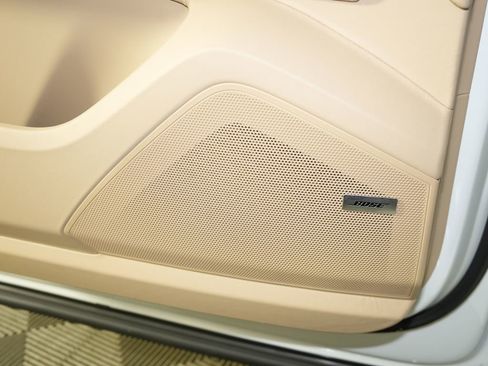 Certified 2026 Porsche Cayenne image 17