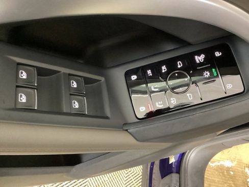 New 2025 Audi Q5 Premium Plus image 18