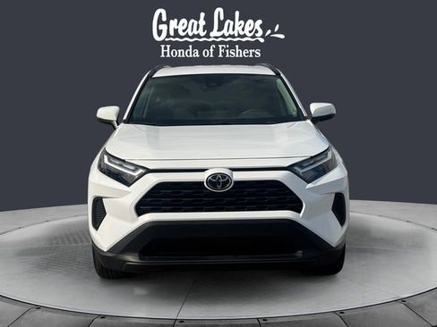 Used 2025 Toyota RAV4 XLE AWD/4WD image 8