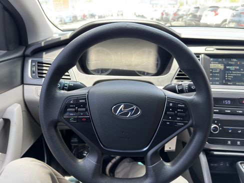 Used 2016 Hyundai Sonata Sport FWD image 25