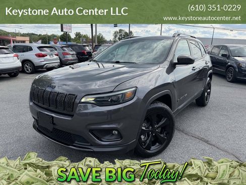 Used 2021 Jeep Cherokee Latitude Plus AWD/4WD image 1