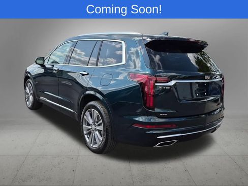 Used 2025 Cadillac XT6 Premium Luxury AWD/4WD image 4