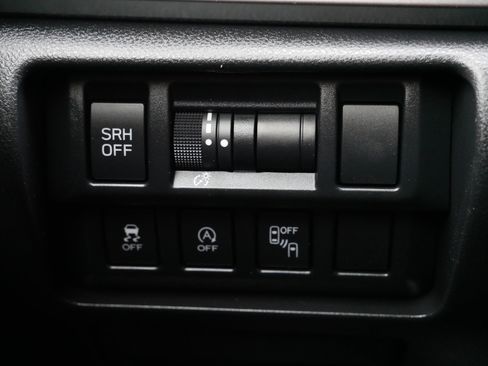 Used 2023 Subaru Crosstrek 2.5i Limited w/ Moonroof Package image 26