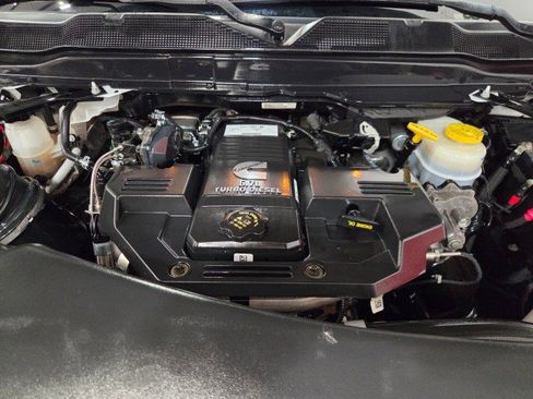 Used 2024 RAM 3500 Limited w/ Safety Group image 97