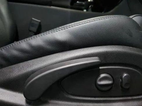 Used 2015 Chevrolet Impala LT w/ Convenience Package FWD image 17
