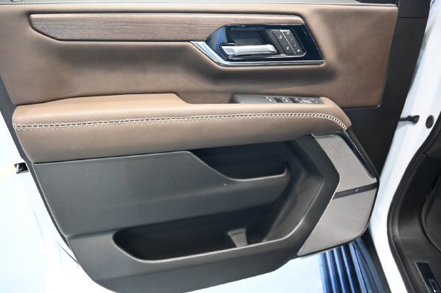 New 2026 GMC Yukon XL Denali Ultimate AWD/4WD image 35