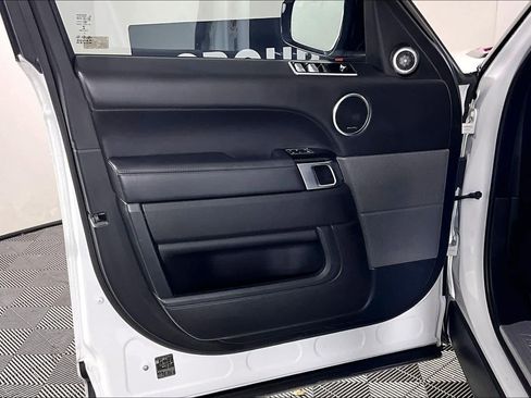 Used 2019 Land Rover Range Rover Sport Supercharged image 22