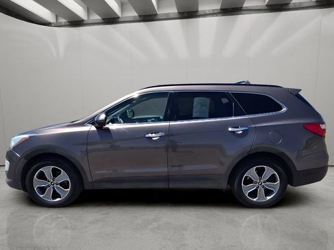 Used 2015 Hyundai Santa Fe GLS AWD/4WD image 2