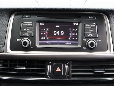 Used 2016 Kia Optima LX FWD image 16