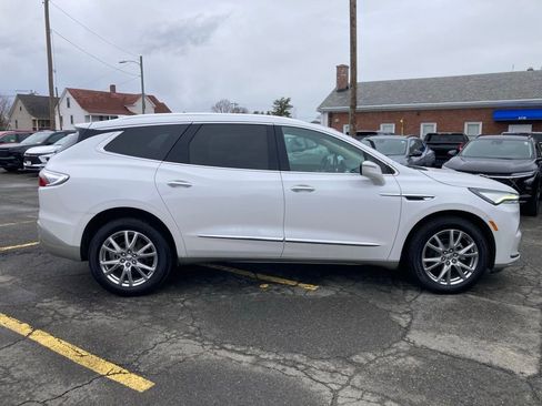 Certified 2023 Buick Enclave Essence w/ Experience Buick Package image 8