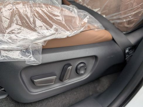 New 2025 Toyota 4Runner Limited image 11