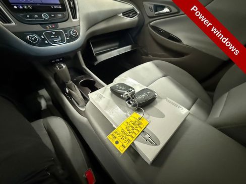 Used 2020 Chevrolet Malibu LS FWD image 28