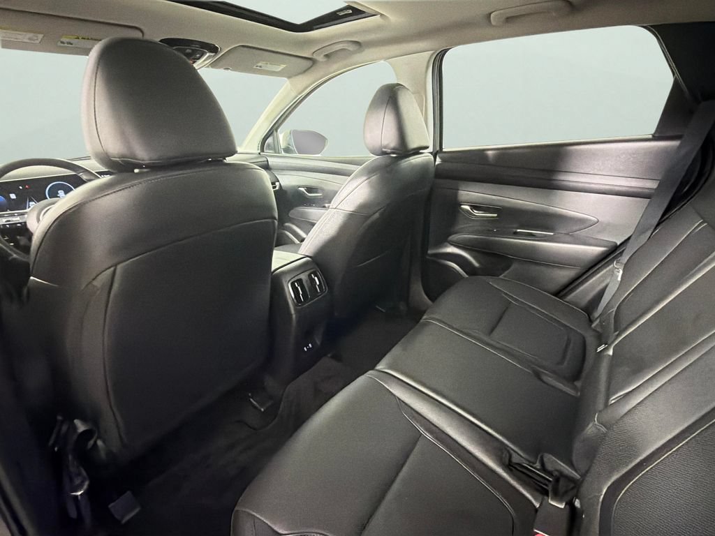 Used 2025 Hyundai Tucson SEL FWD image 29