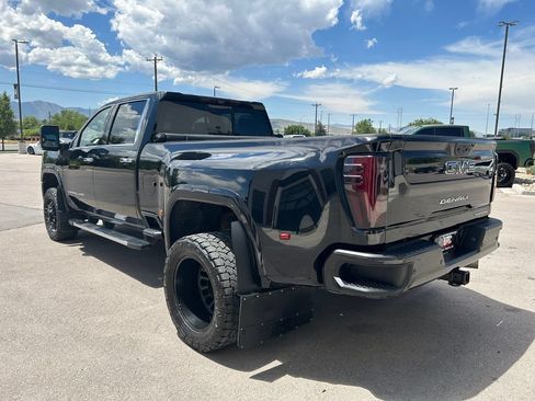 Used 2024 GMC Sierra 3500 Denali w/ Denali Reserve Package AWD/4WD image 4