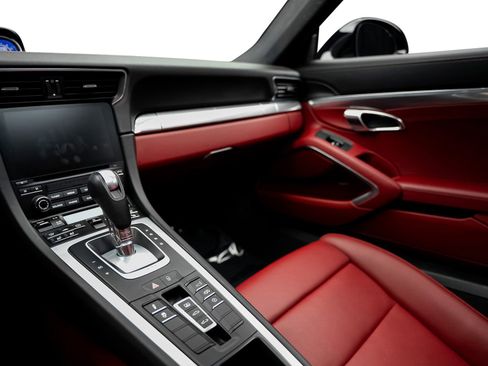 Used 2019 Porsche 911 Carrera S RWD image 41