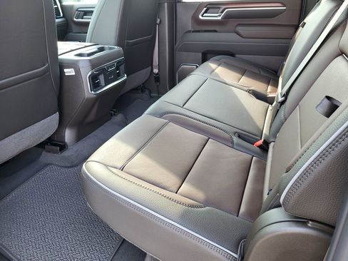 New 2025 GMC Sierra 2500 Denali w/ Denali Reserve Package image 38