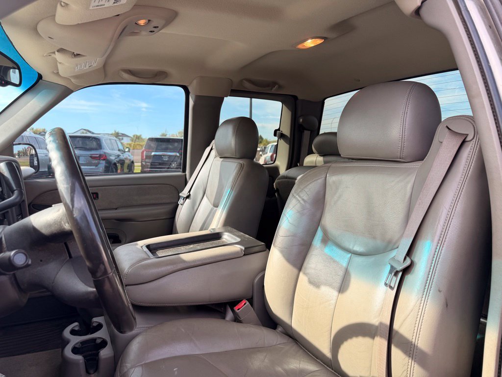 Used 2003 GMC Sierra 1500 SLT w/ SLT Preferred Equipment Group AWD/4WD image 19