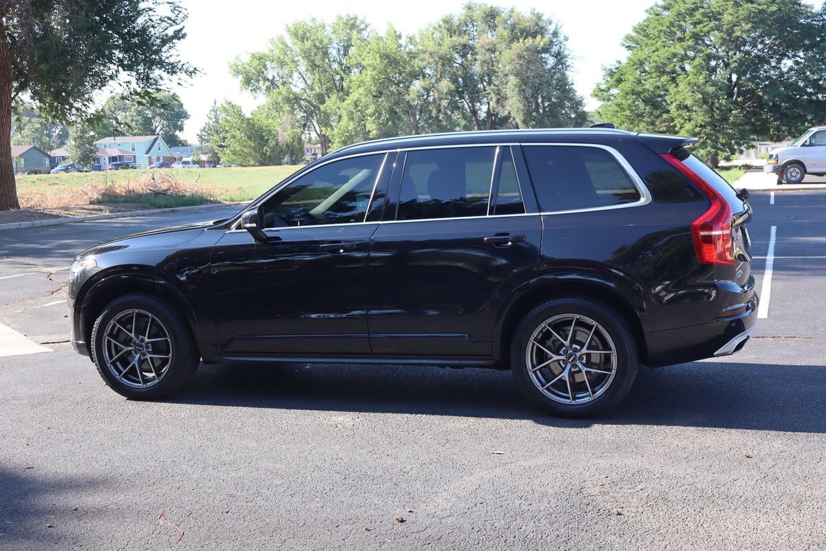 Used 2020 Volvo XC90 T5 Momentum AWD/4WD image 8